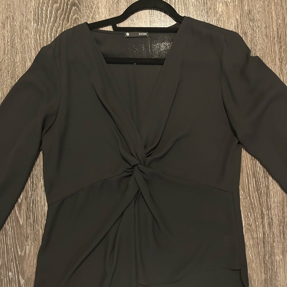Krisa Black V-Neck Twist Top - Picture 8 of 12